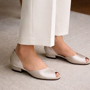 NWT Toteme Satin Peep-Toe Flats in Neutrals Size US 9